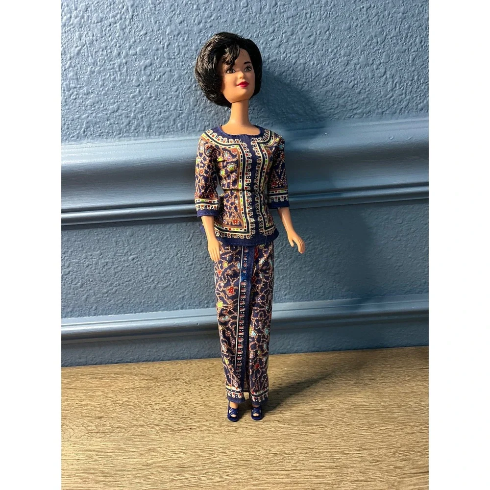 Barbie Doll Singapore‎ Airlines Flight Attendant Uniform Deep Blue Traditional